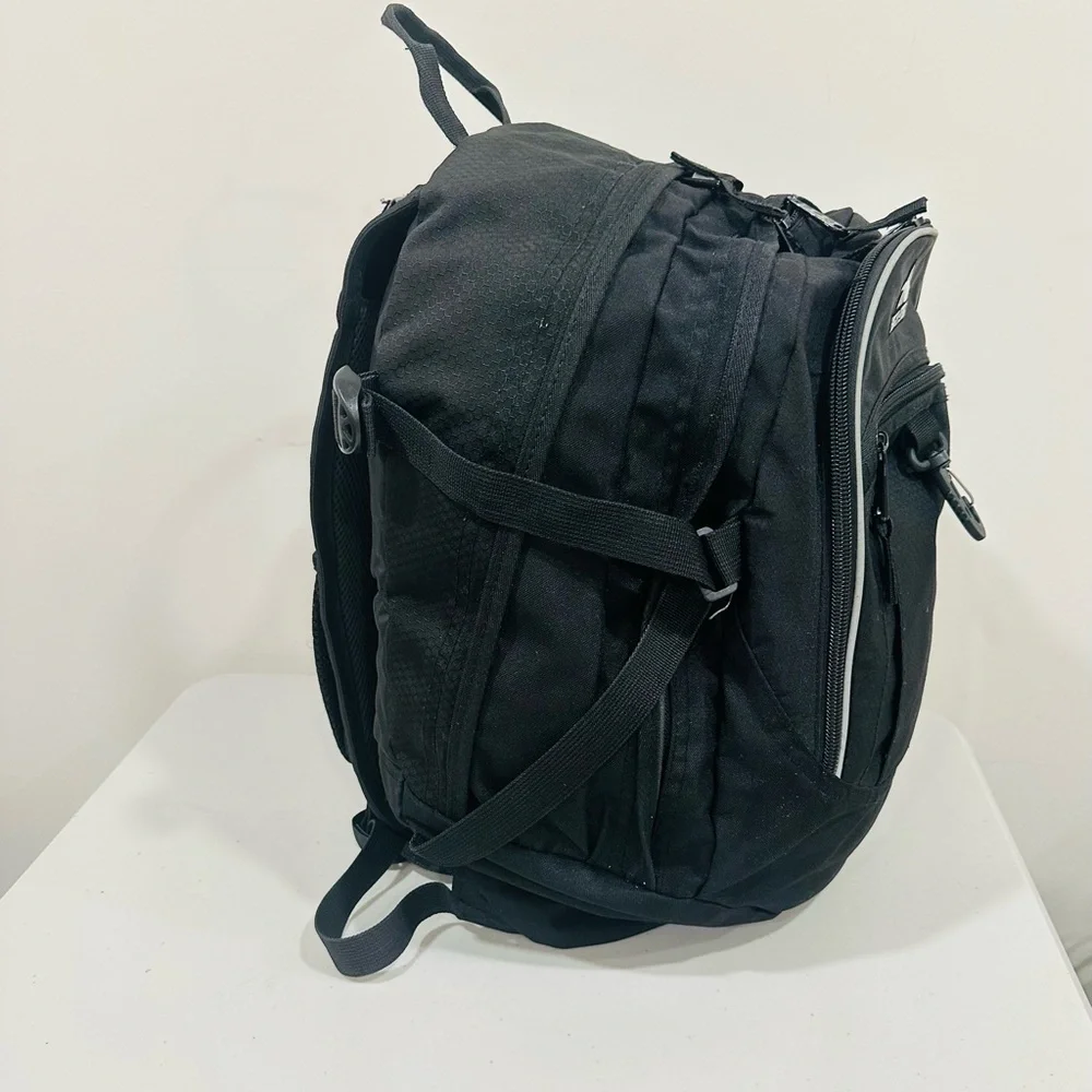 High Sierra Backpack Padded Black Book Travel Work‎ School Camping Bag